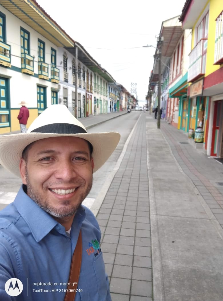 Fundador de Travesías y Café VIP en Salento